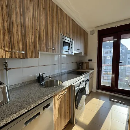 Soja Beach, Frente A La Playa Vut-3778-as * Salinas (Castrillon)